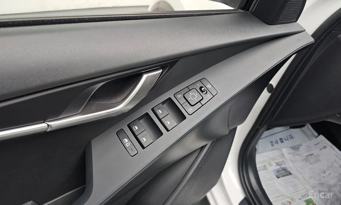 Фото 13 - Kia Niro