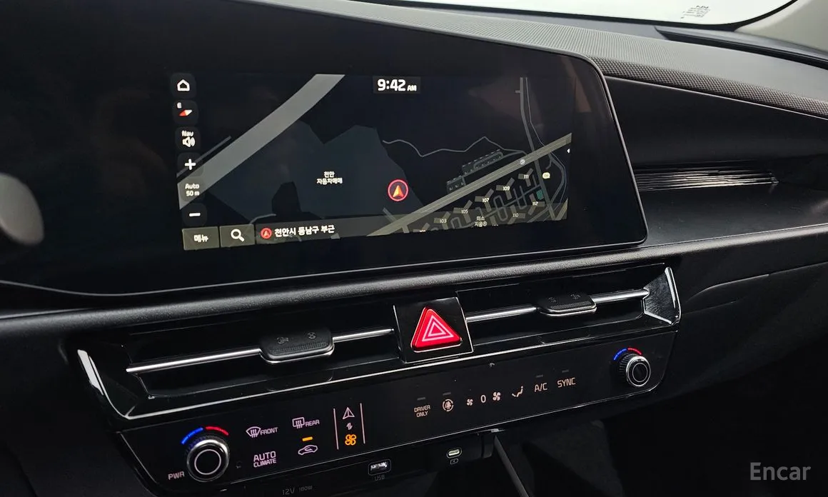 Фото 17 - Kia Niro