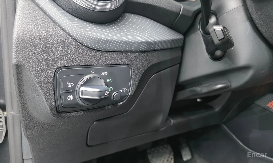 Audi Q2 2017 35 TDI Premium