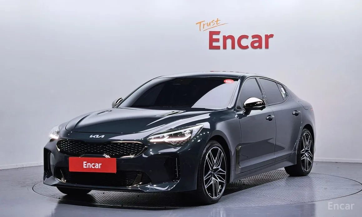 Фото 1 - Kia Stinger