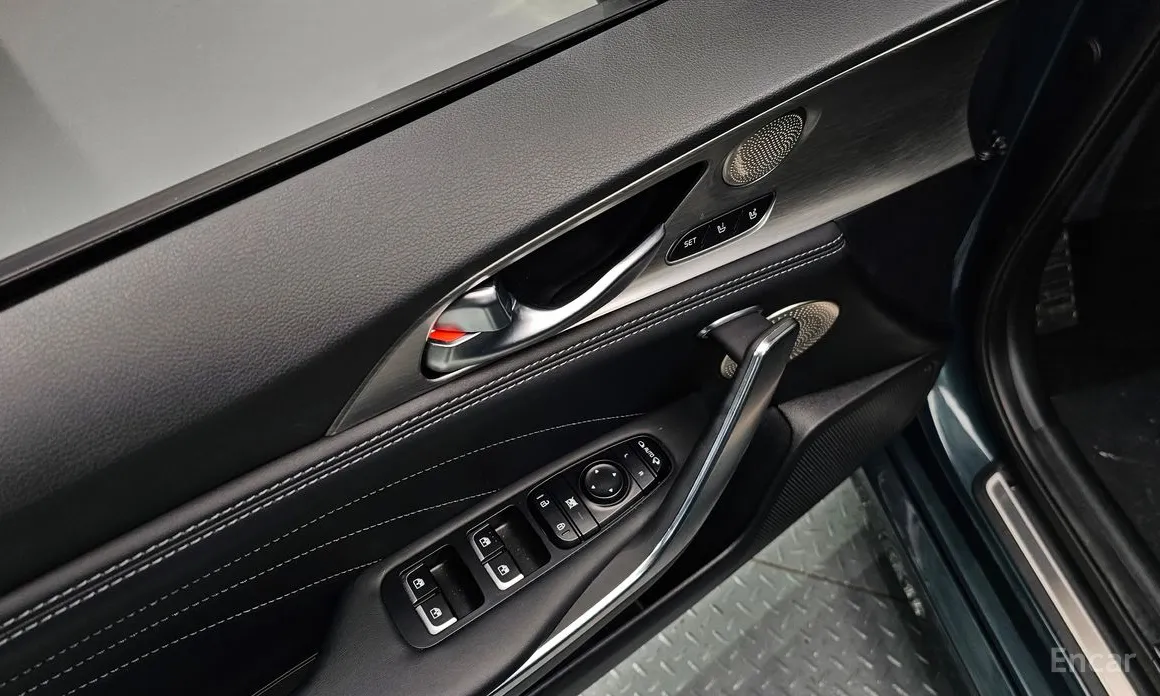 Фото 18 - Kia Stinger