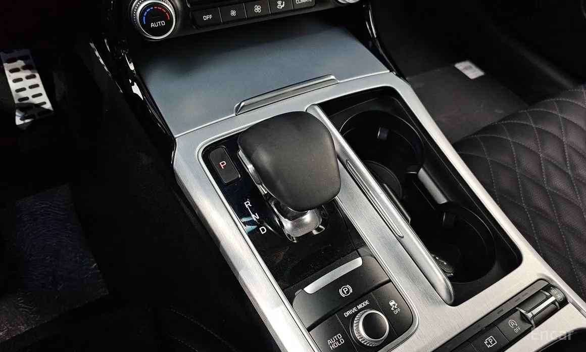 Фото 9 - Kia Stinger