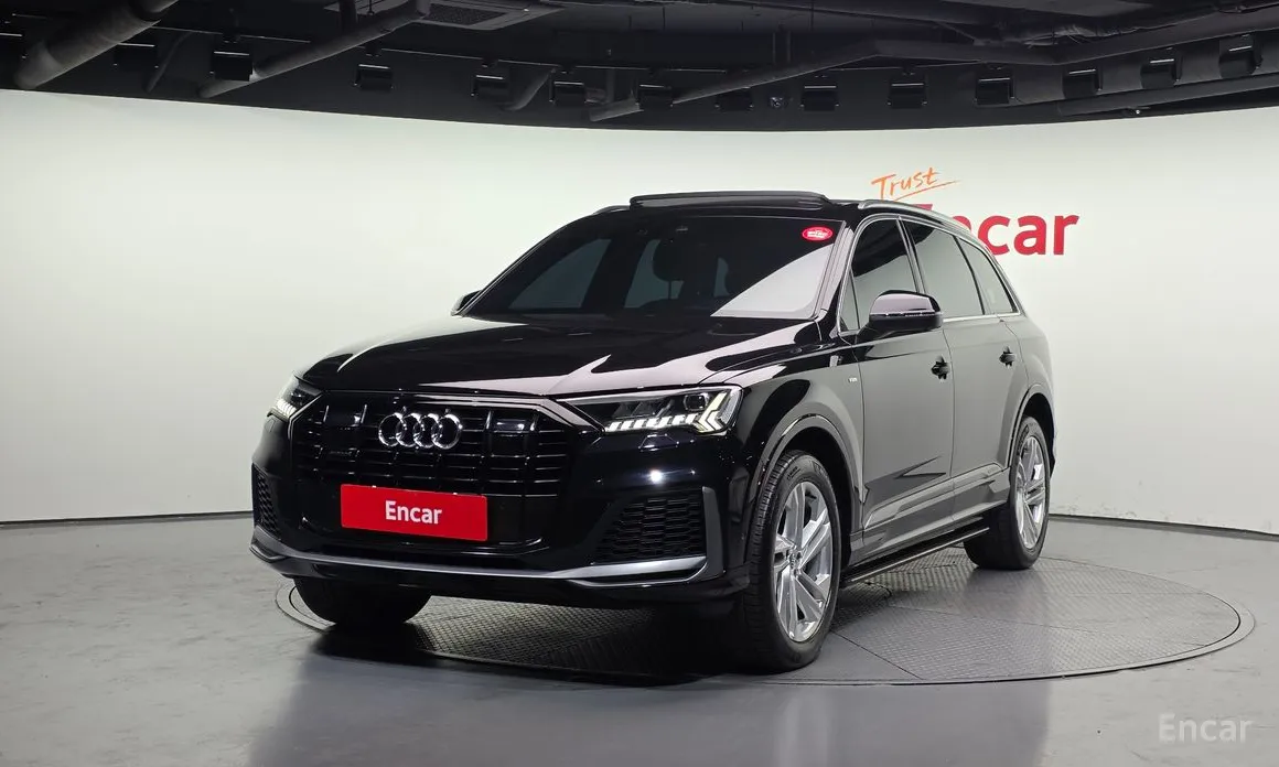 Фото 1 - Audi Q7