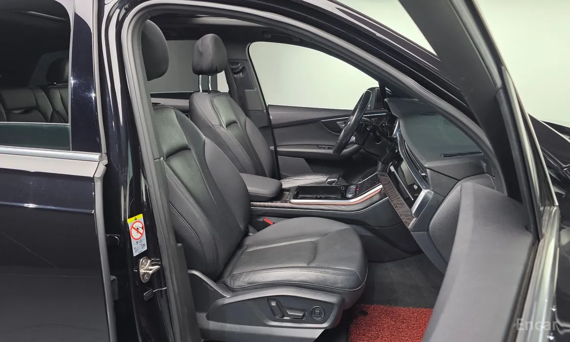 Фото 10 - Audi Q7