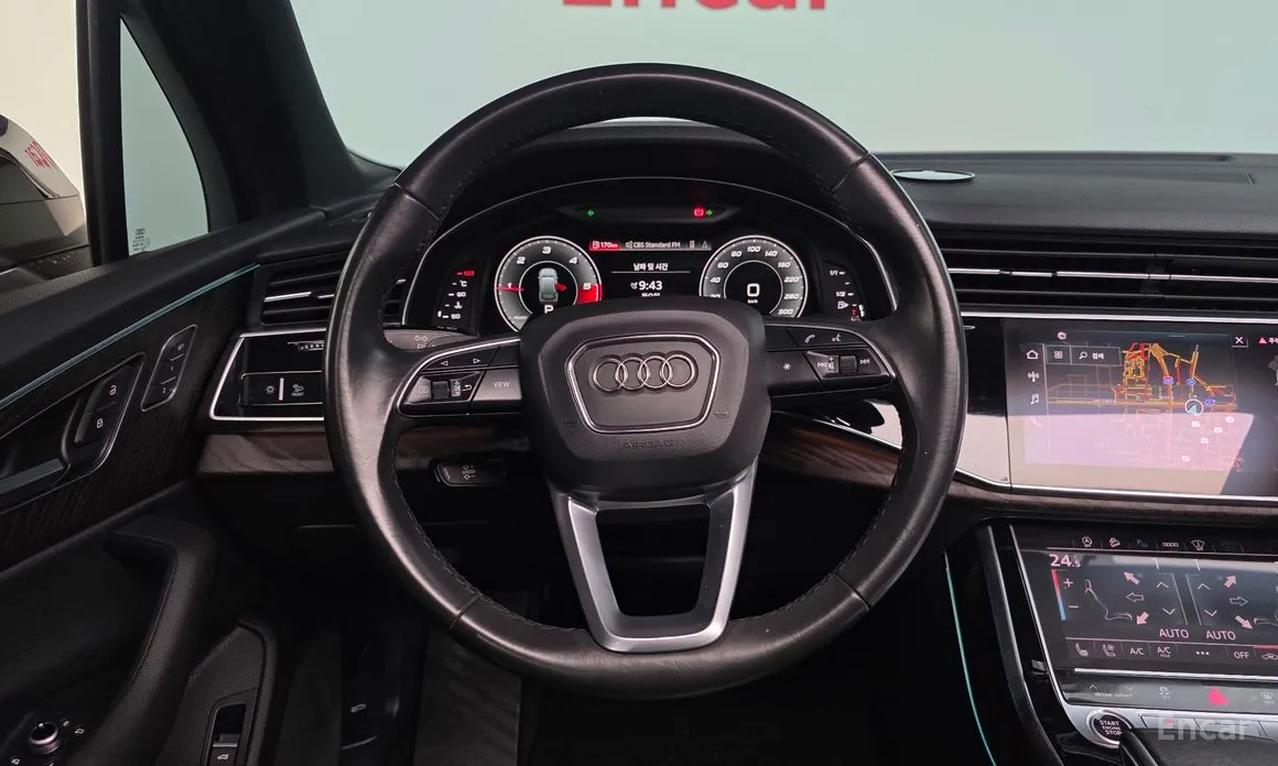 Фото 13 - Audi Q7