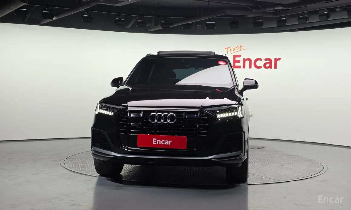 Фото 3 - Audi Q7