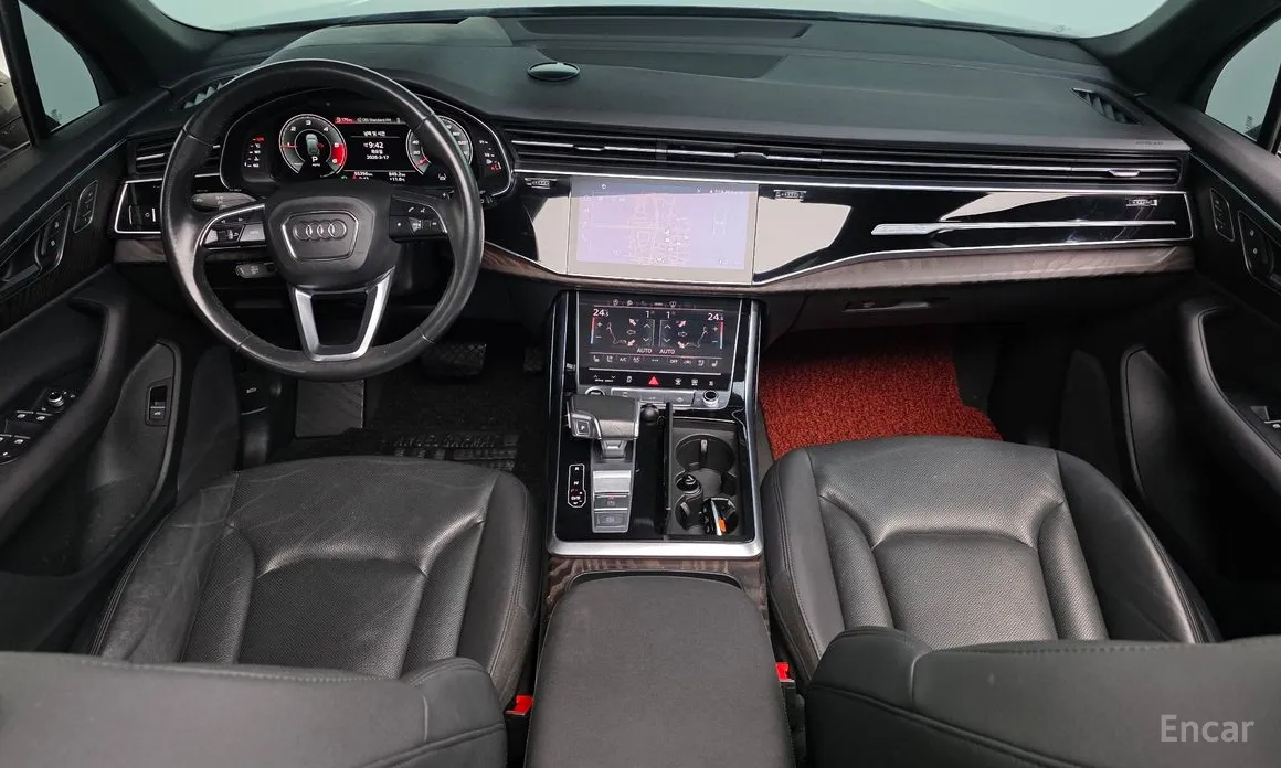 Фото 7 - Audi Q7