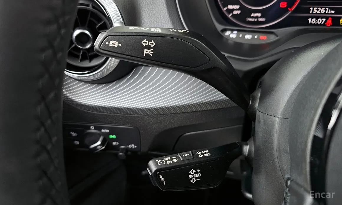 Фото 14 - Audi Q2