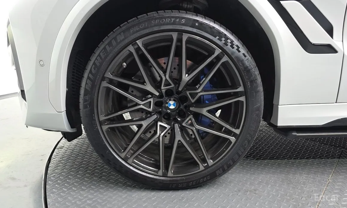 2020 BMW X6 M