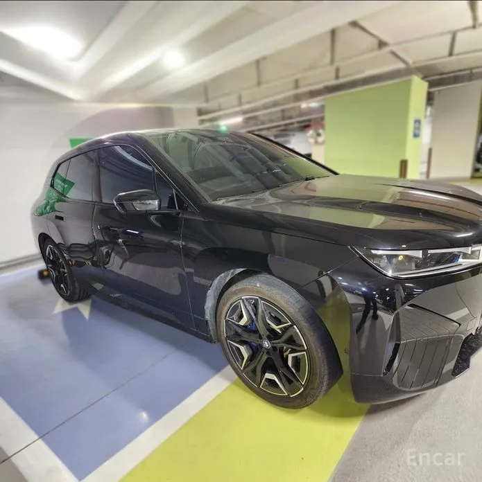 2021 BMW iX