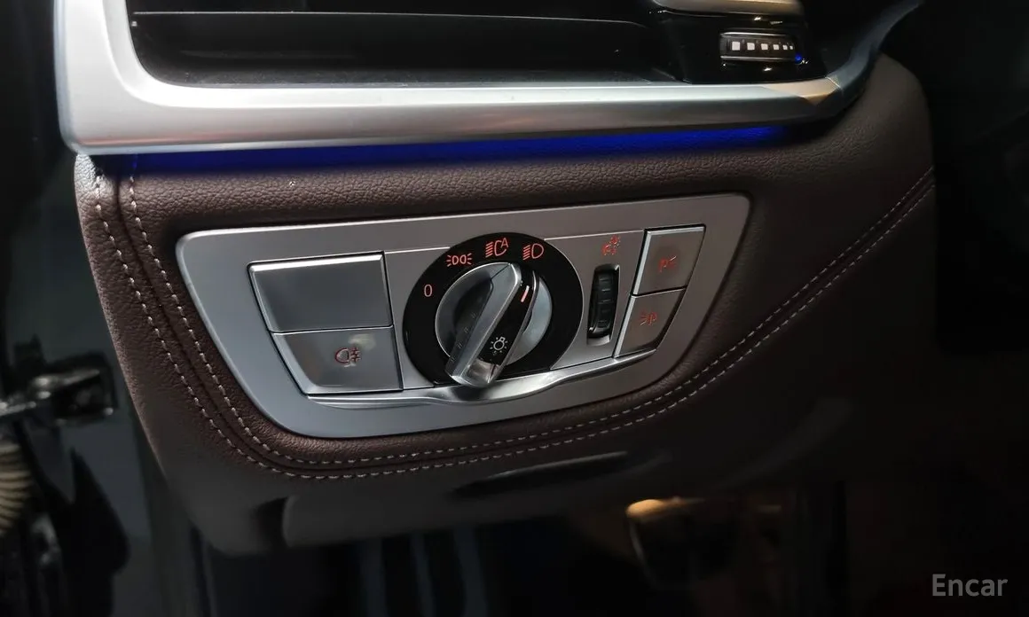 Фото 13 - BMW 7 Series