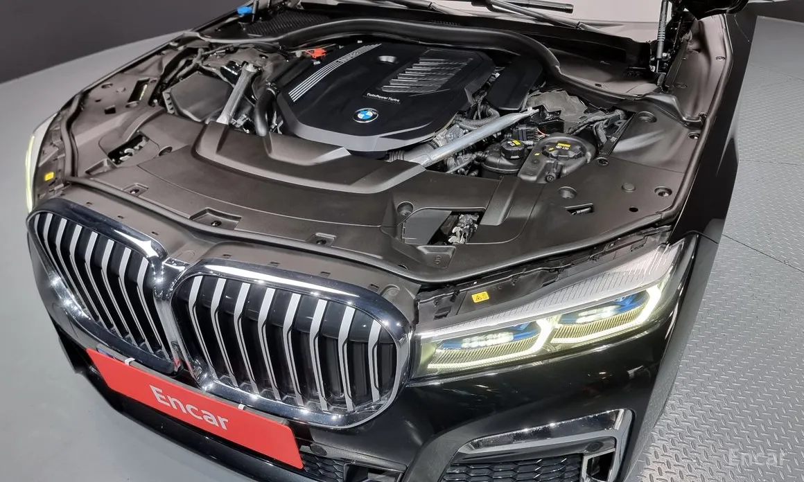 Фото 6 - BMW 7 Series