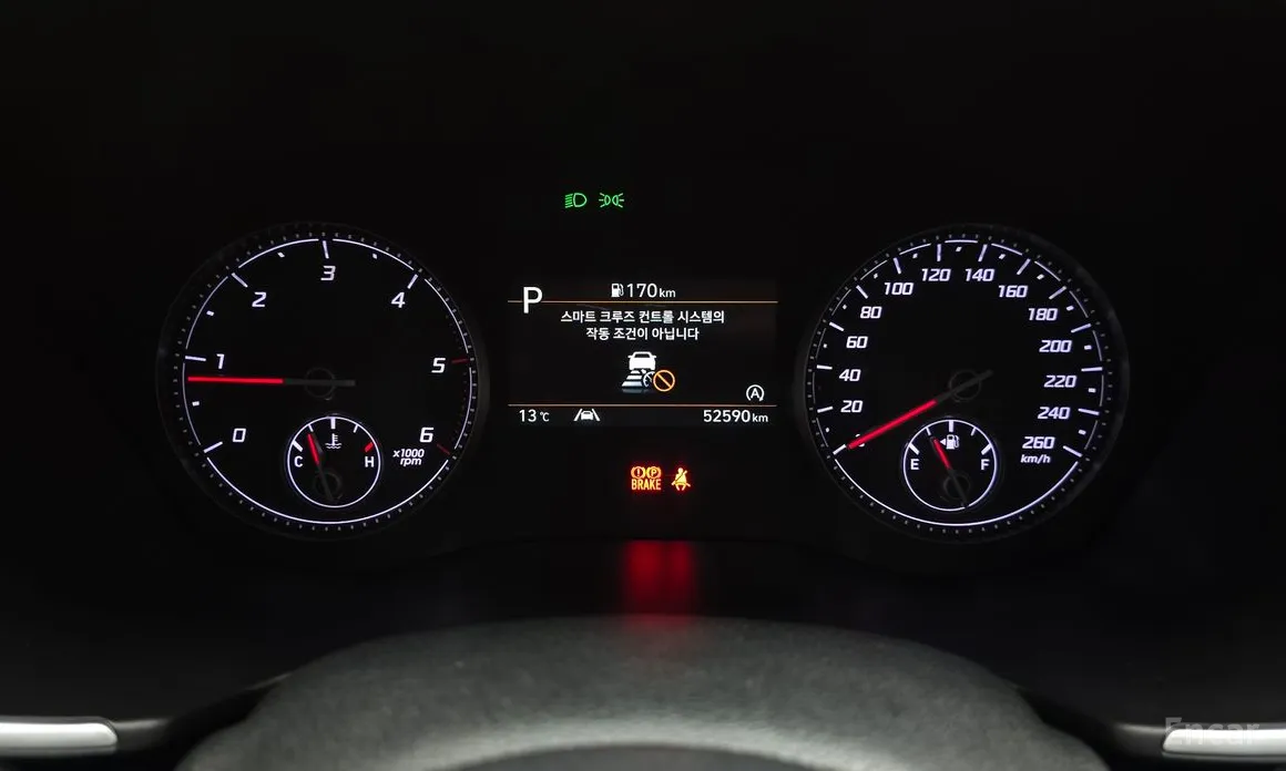 Фото 8 - Hyundai Santa Fe