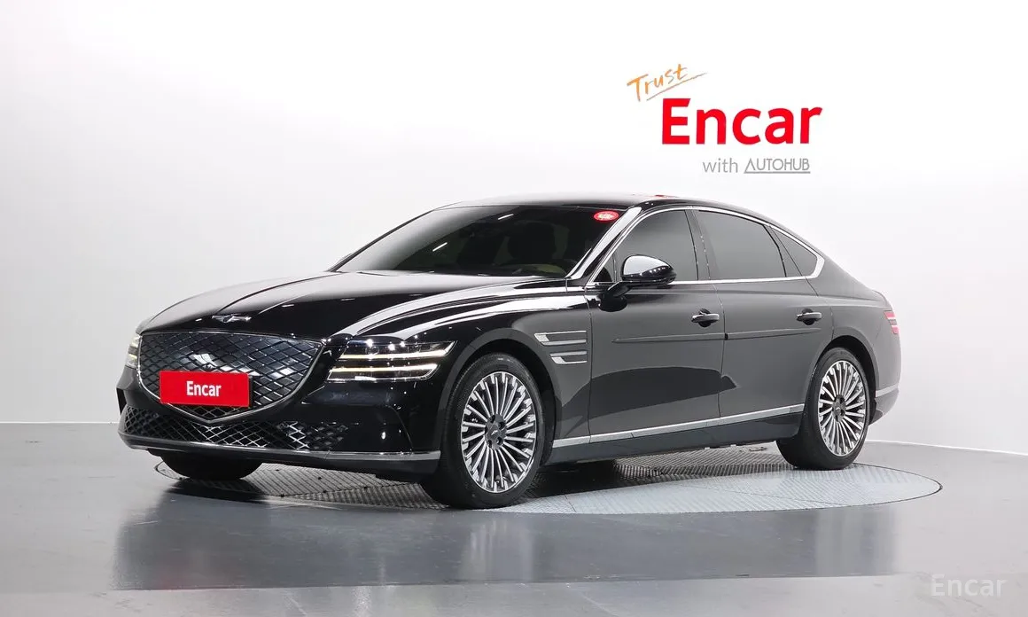 Фото 1 - Genesis G80