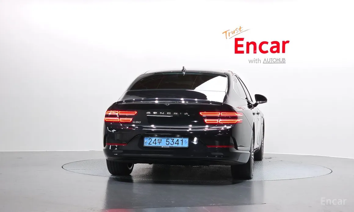 Фото 4 - Genesis G80