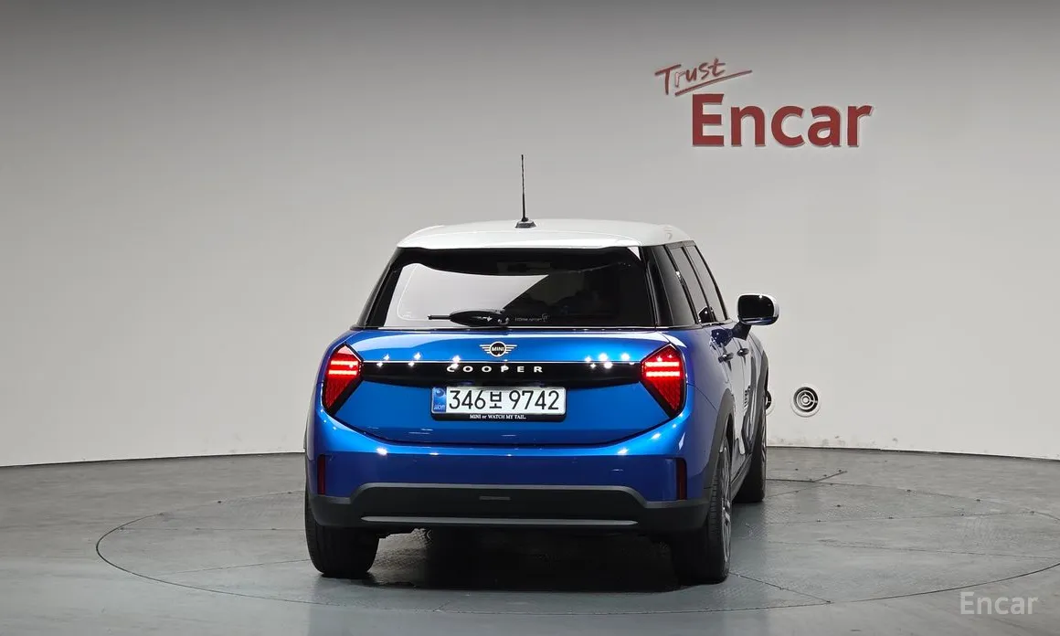 Фото 4 - Mini Cooper