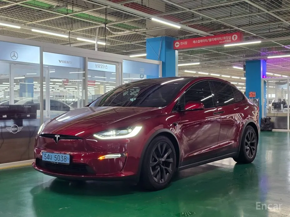 Фото 1 - Tesla Model X