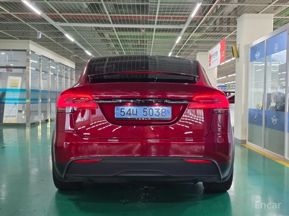 Фото 4 - Tesla Model X