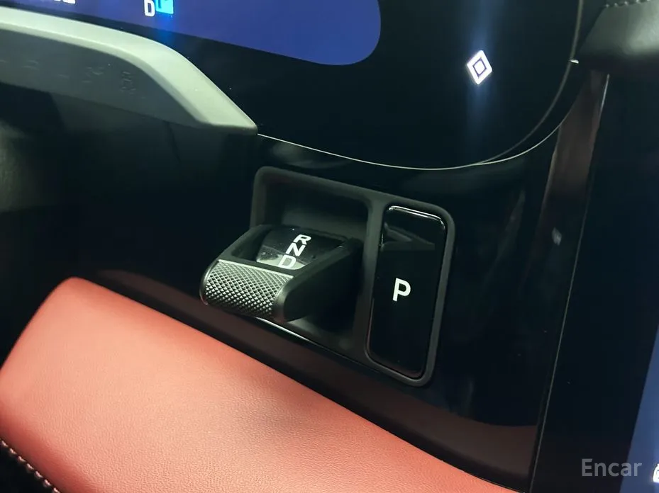 Фото 16 - Porsche Taycan