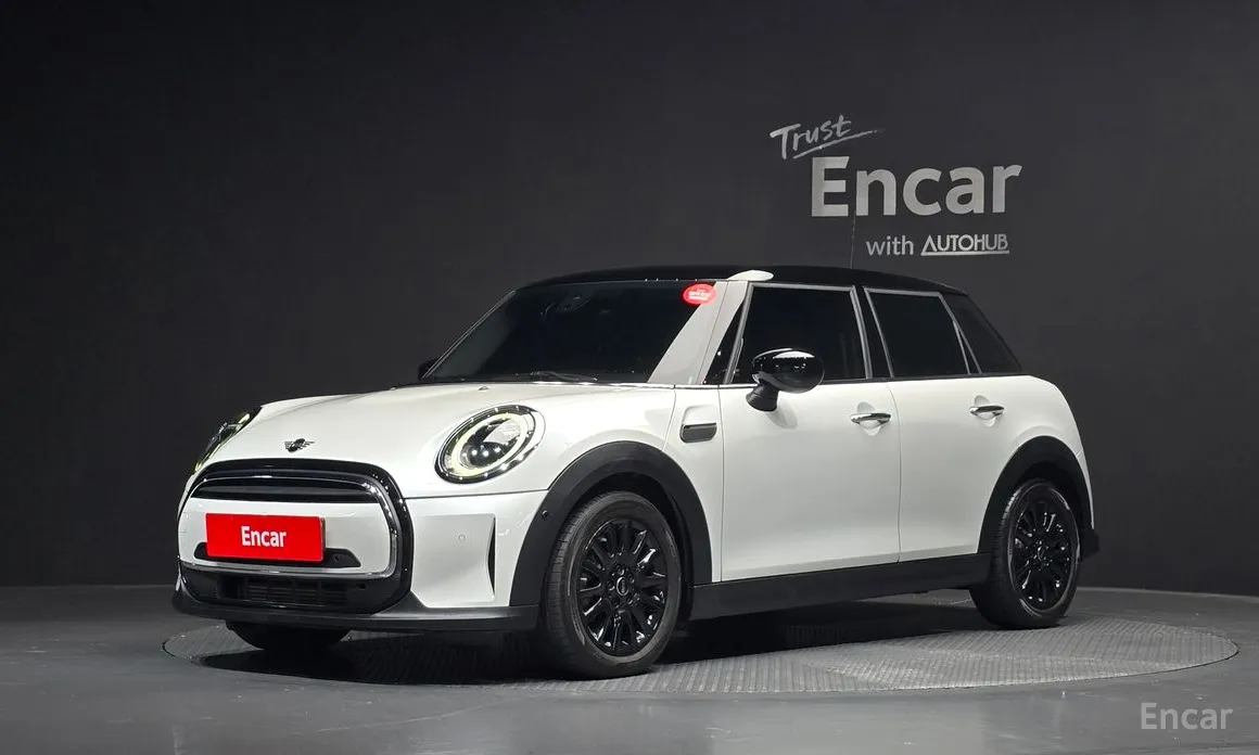 Фото 1 - Mini Cooper