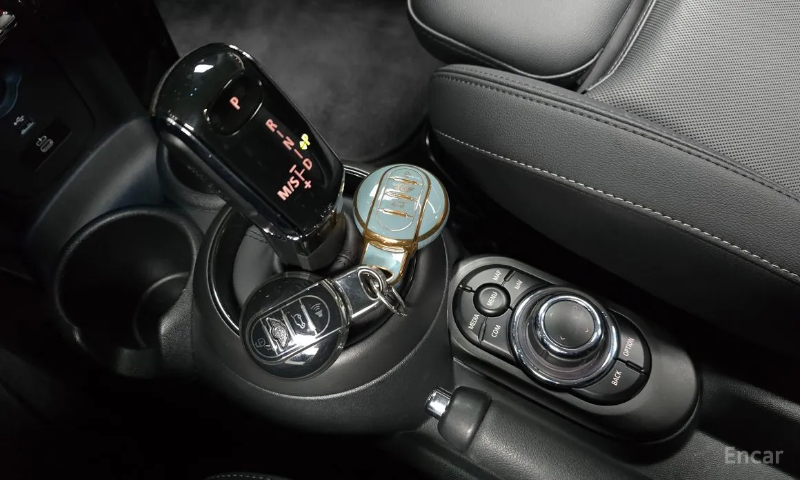 Фото 9 - Mini Cooper