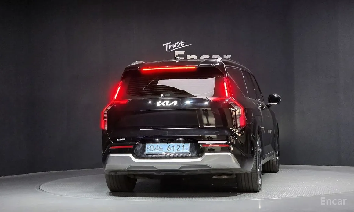 Фото 4 - Kia EV9