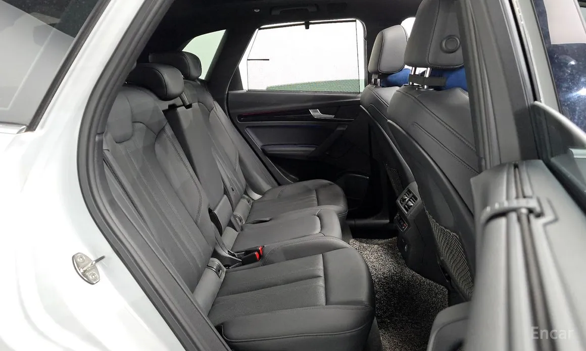 Фото 12 - Audi Q5