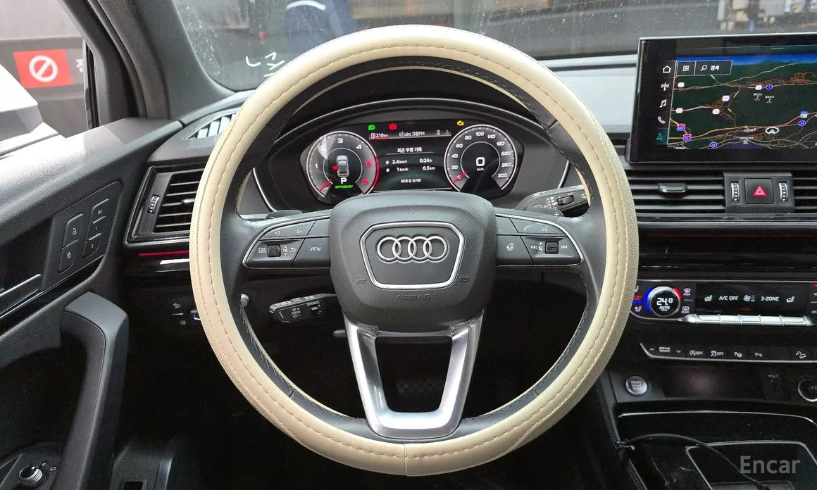 Фото 13 - Audi Q5