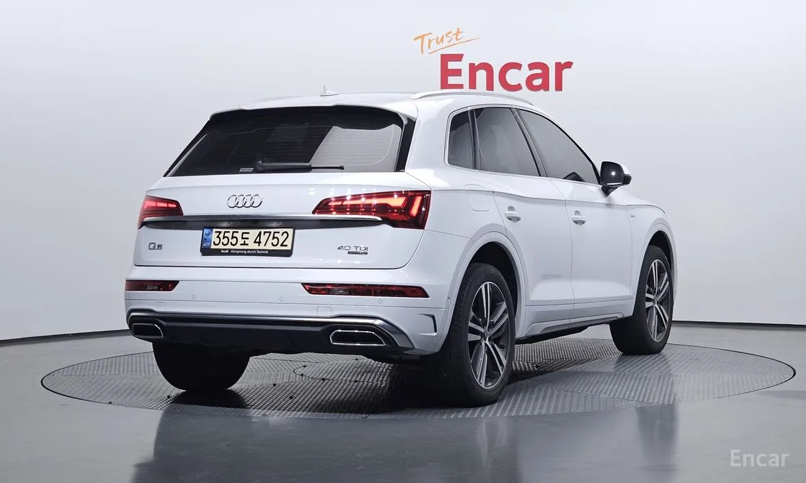 Фото 2 - Audi Q5