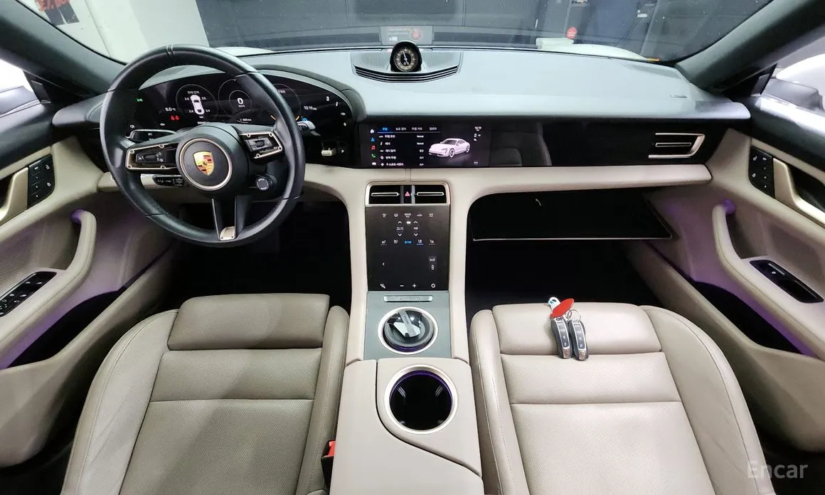 Фото 7 - Porsche Taycan