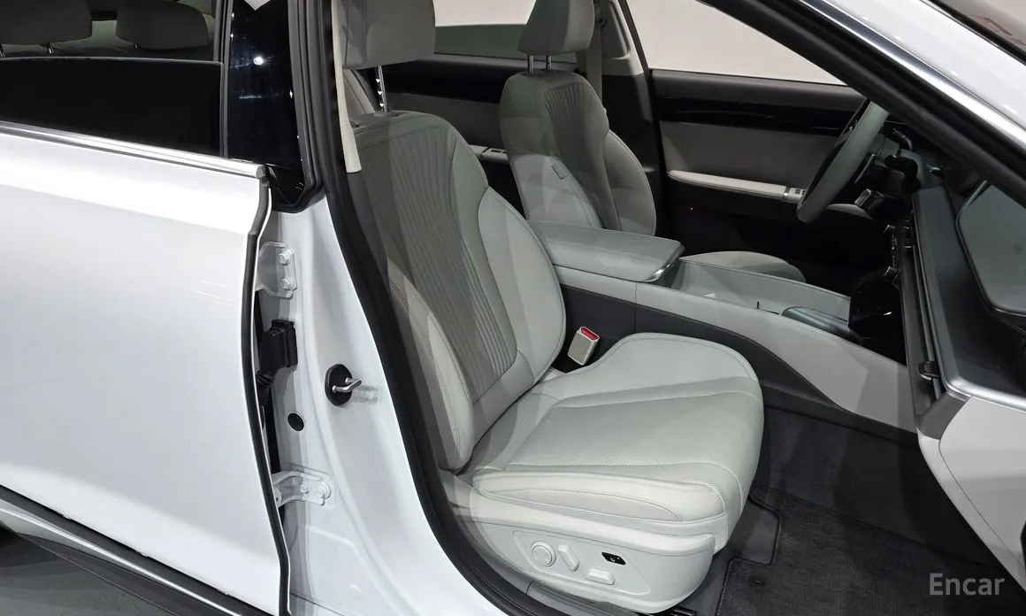 Фото 10 - Hyundai Grandeur