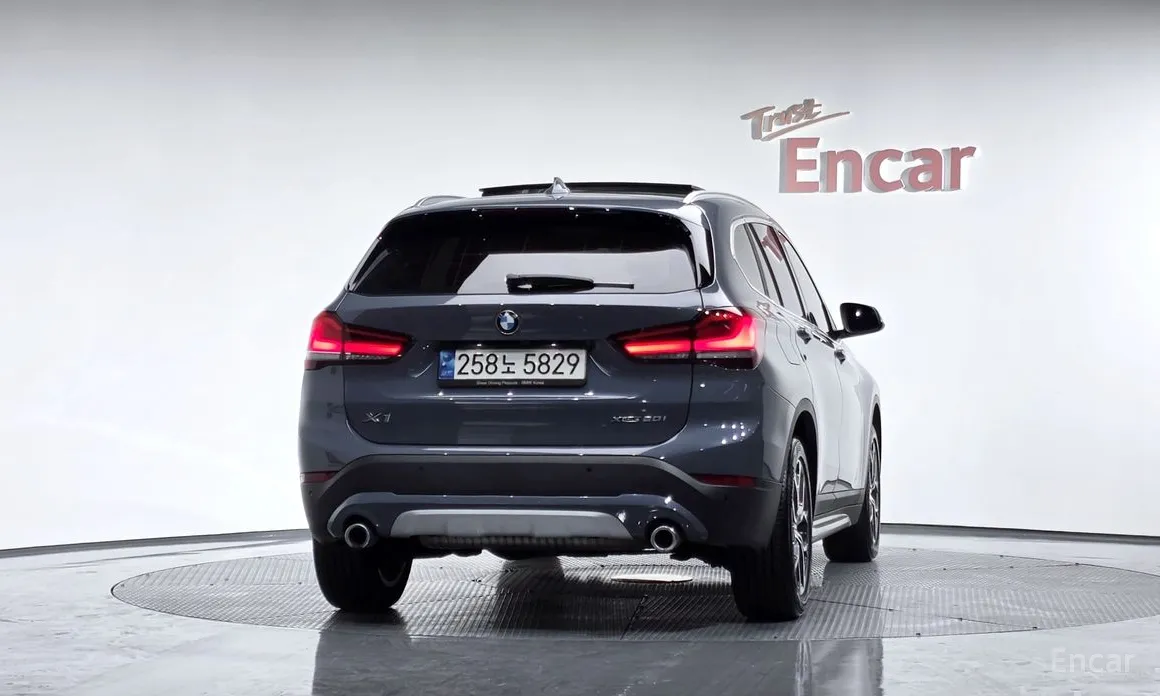 Фото 4 - BMW X1