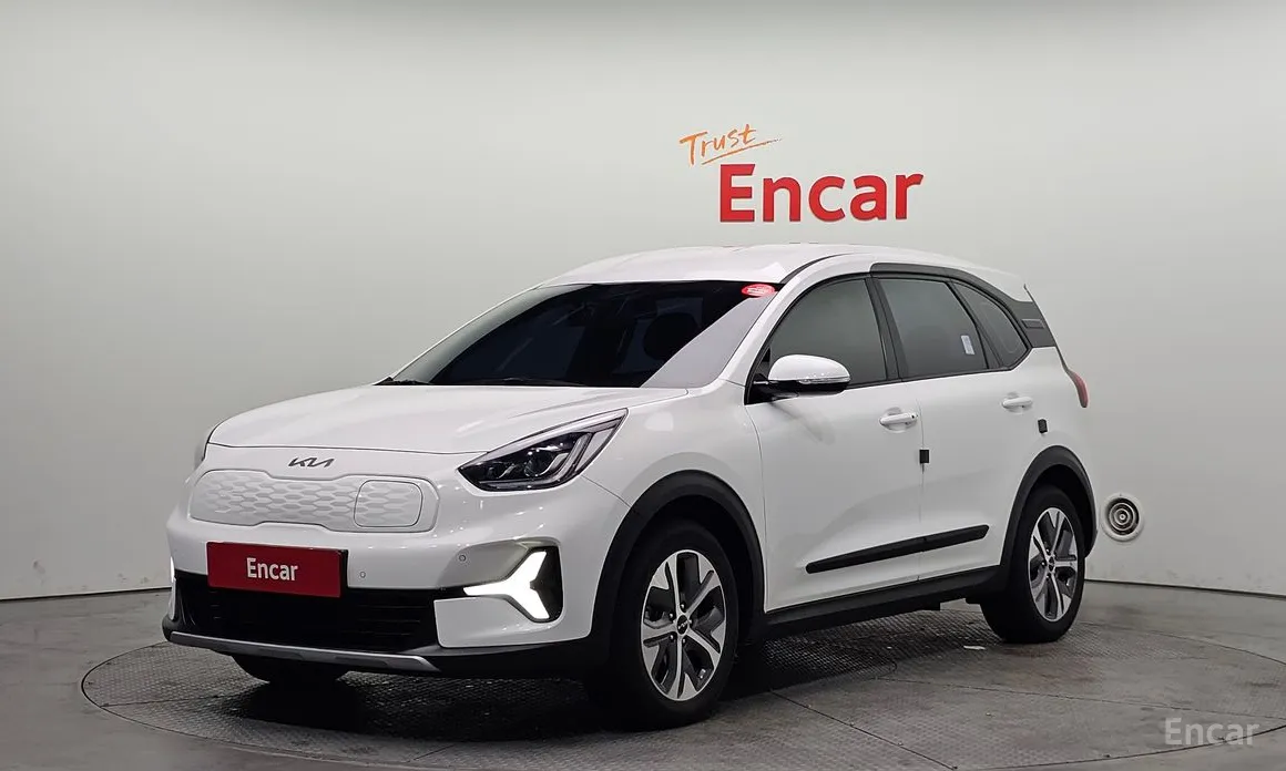 Photo 1 - Kia Niro