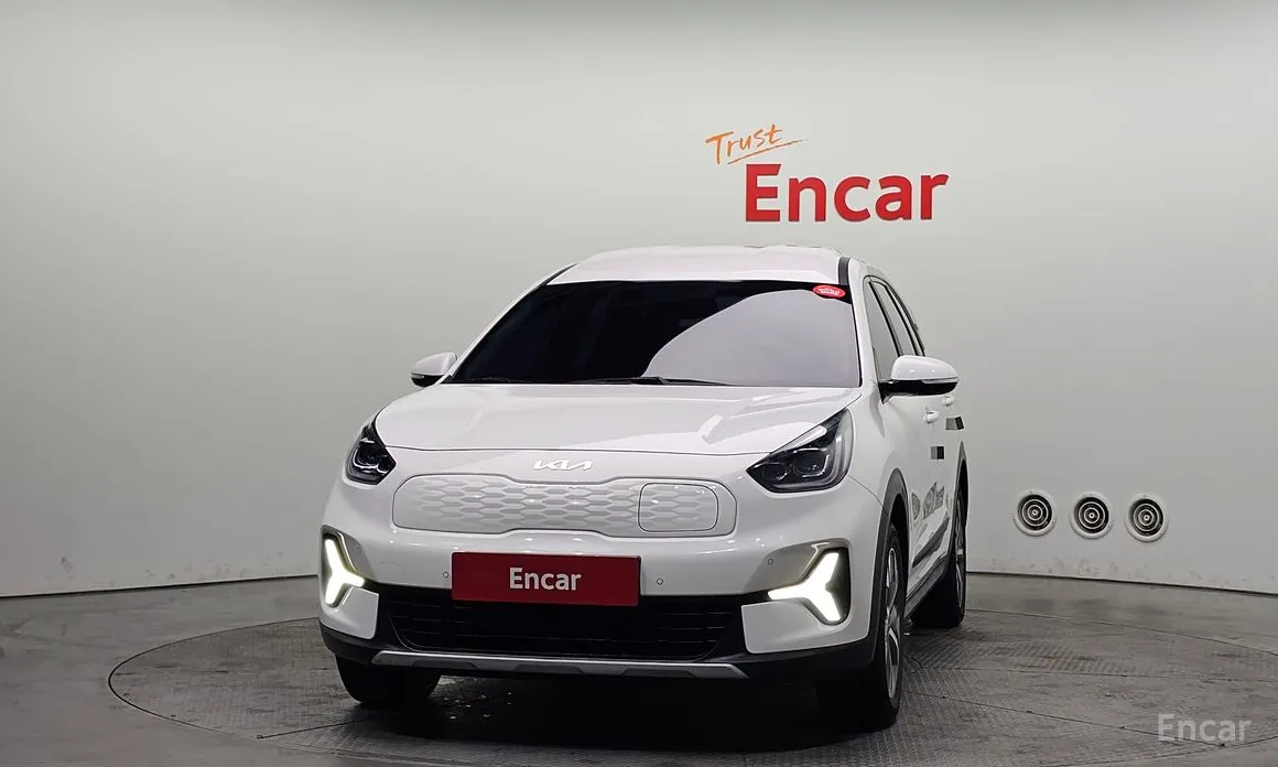 Photo 3 - Kia Niro