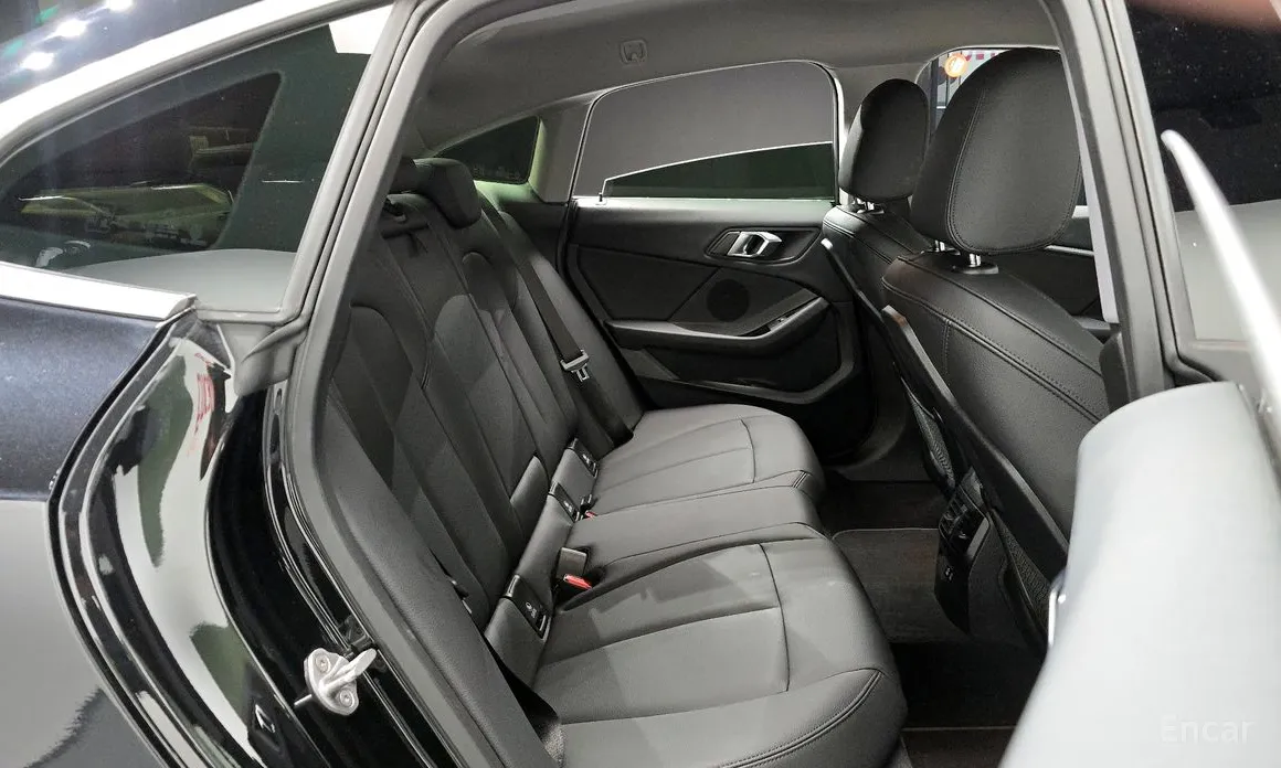 BMW 2 Series 2020 220i Sport