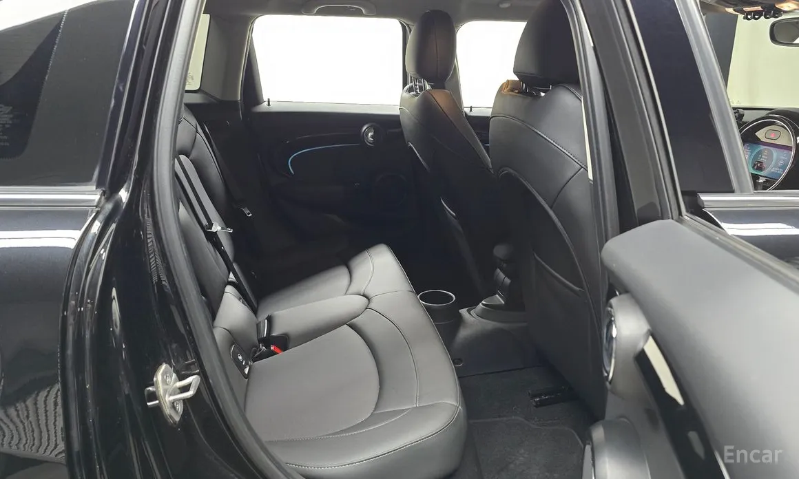 Фото 12 - Mini Cooper