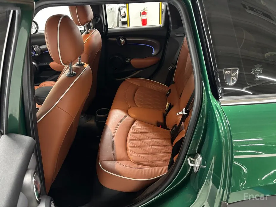 Фото 16 - Mini Cooper