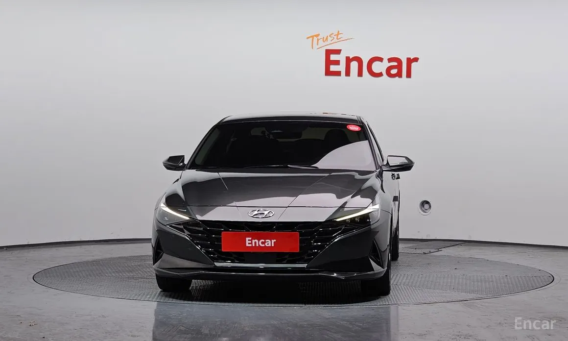 Фото 2 - Hyundai Avante