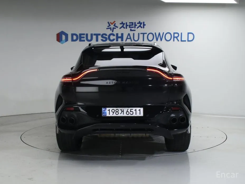 Aston Martin DBX 2020 4.0 V8 707