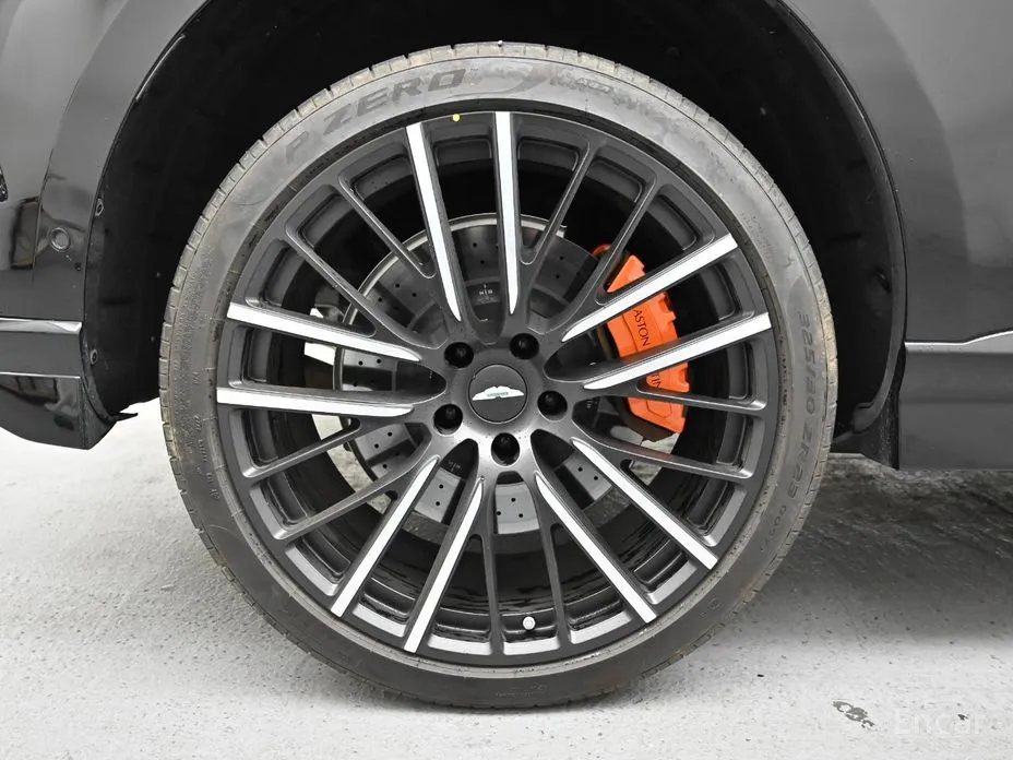 Aston Martin DBX 2020 4.0 V8 707
