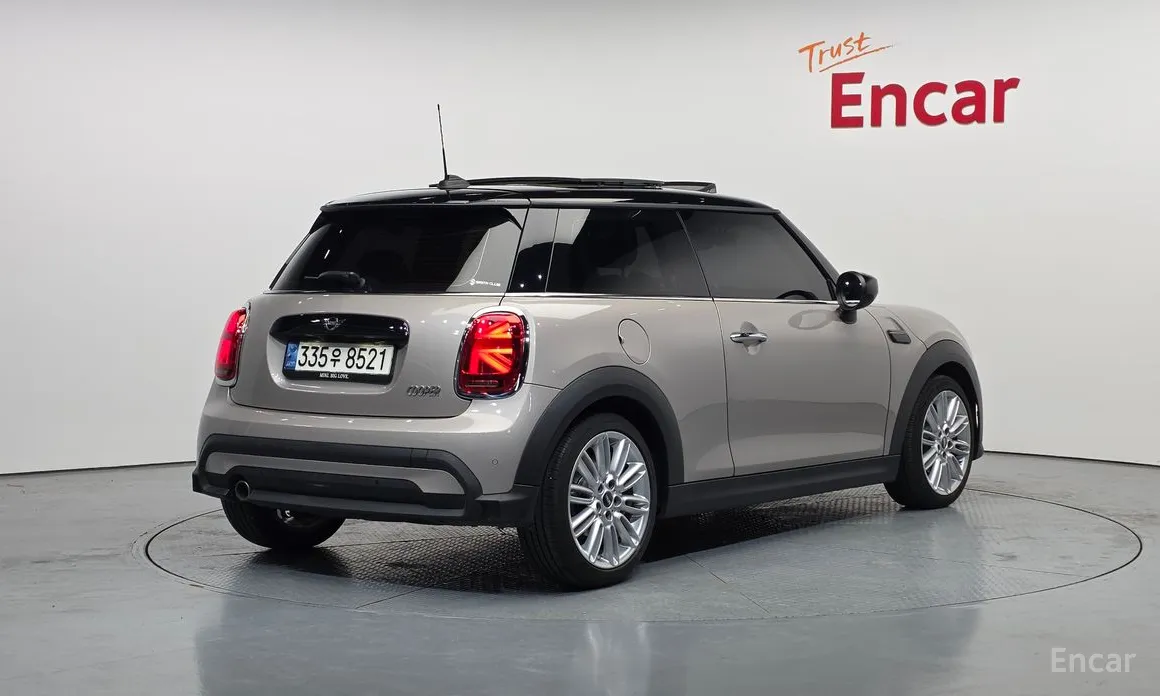 Фото 2 - Mini Cooper