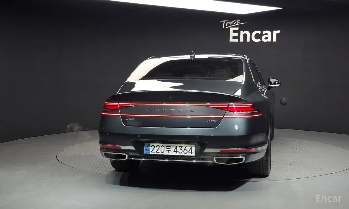 Фото 3 - Genesis G90