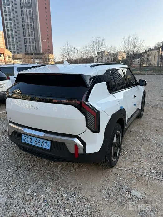 Фото 2 - Kia EV3