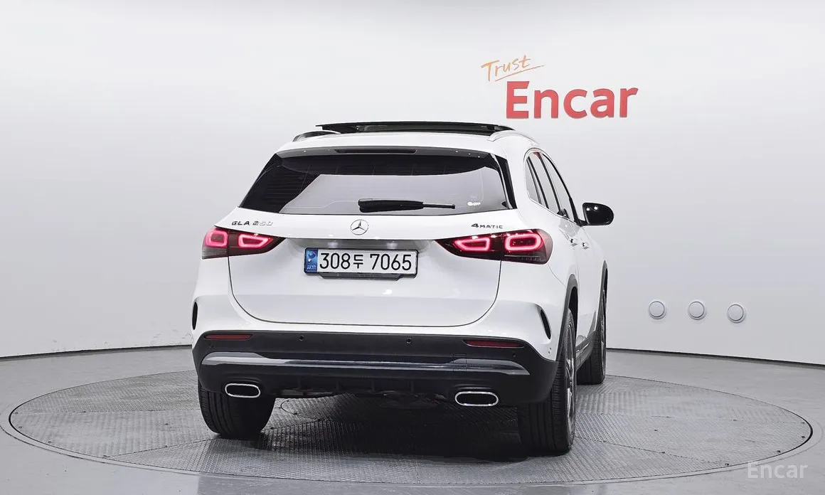 Mercedes-Benz GLA-Class 2020 GLA250 4MATIC