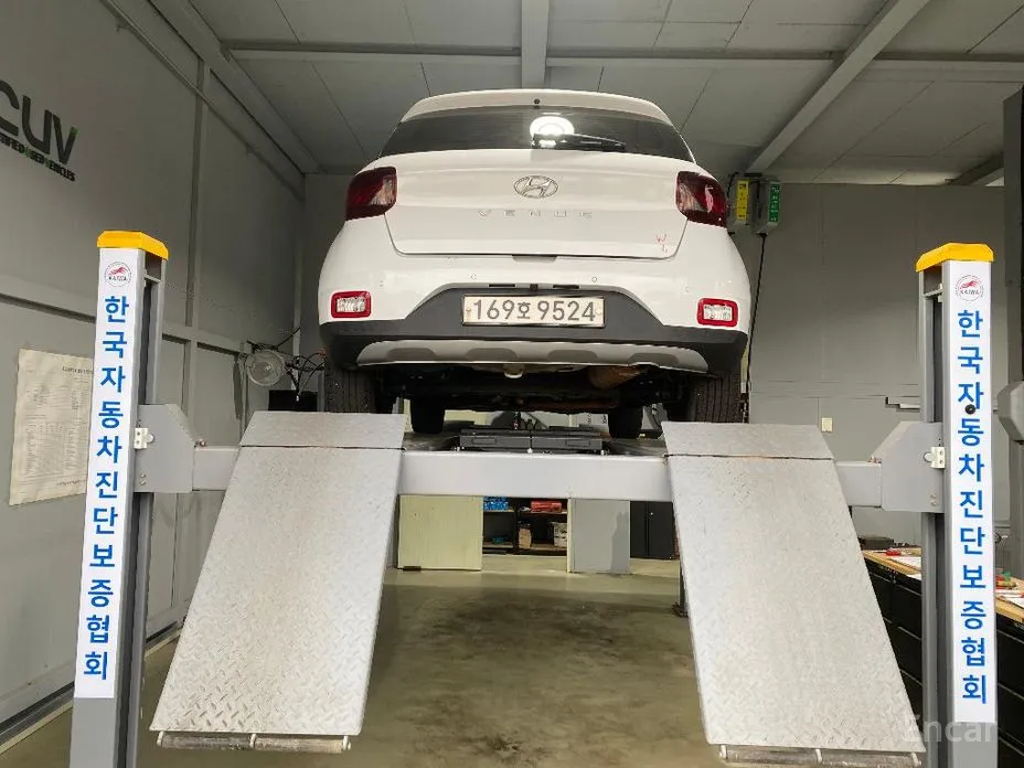 Фото 1 - Hyundai Venue