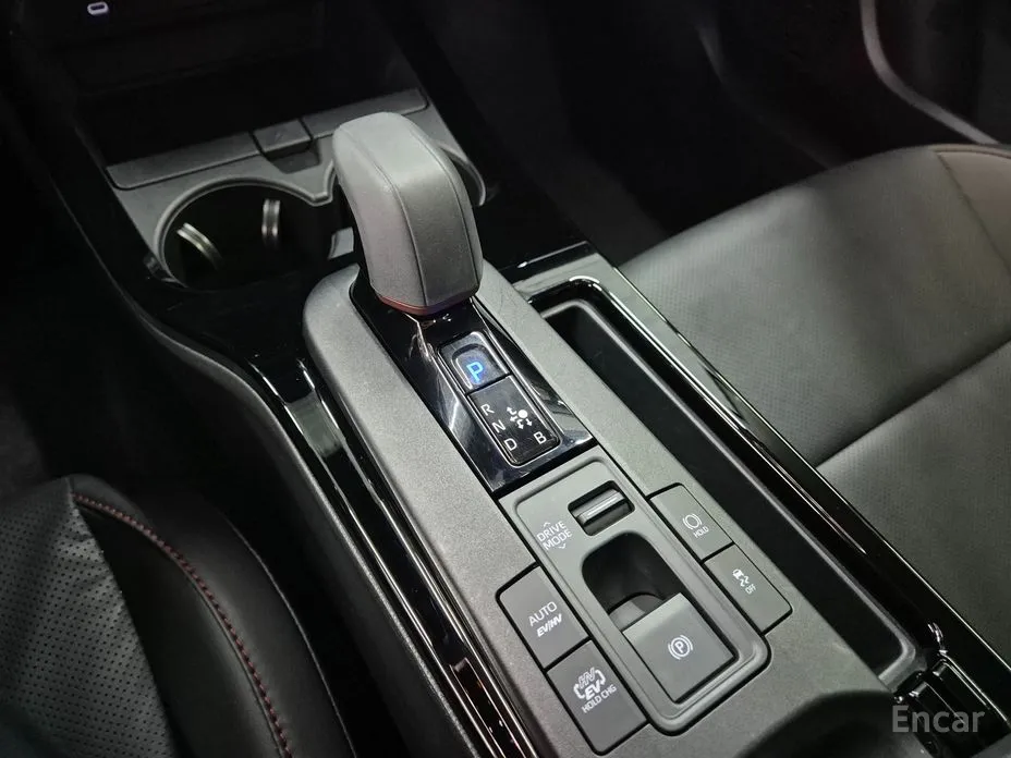 Toyota Prius 2023 2.0 PHEV XSE
