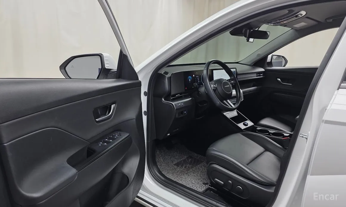 Фото 10 - Hyundai Kona