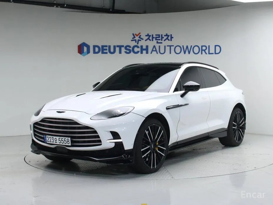 Aston Martin DBX 2020 4.0 V8 707