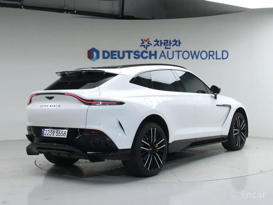 Aston Martin DBX 2020 4.0 V8 707