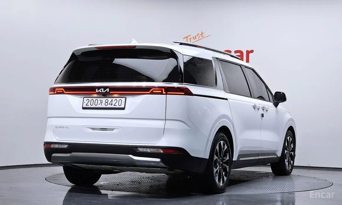 Zdjęcie 2 - Kia Carnival